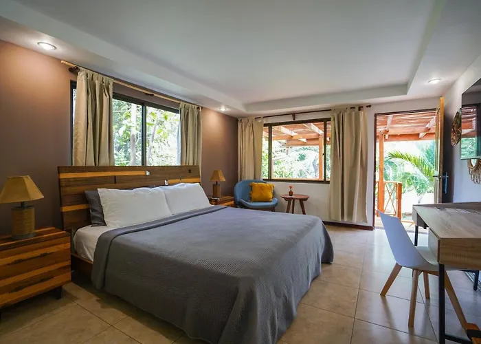 Hotel Arco Iris Tamarindo